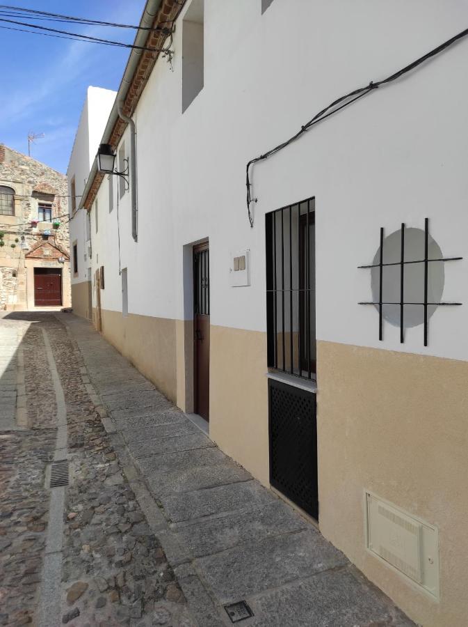 Apartamento Baluarte De Los Pozos Касерес Экстерьер фото